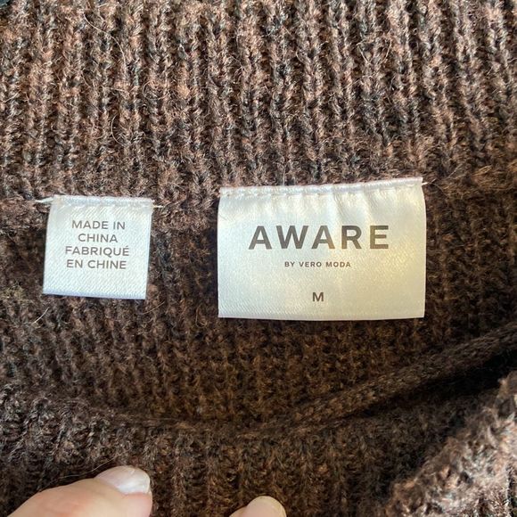 Aware Sweater  - Picture 5 of 11